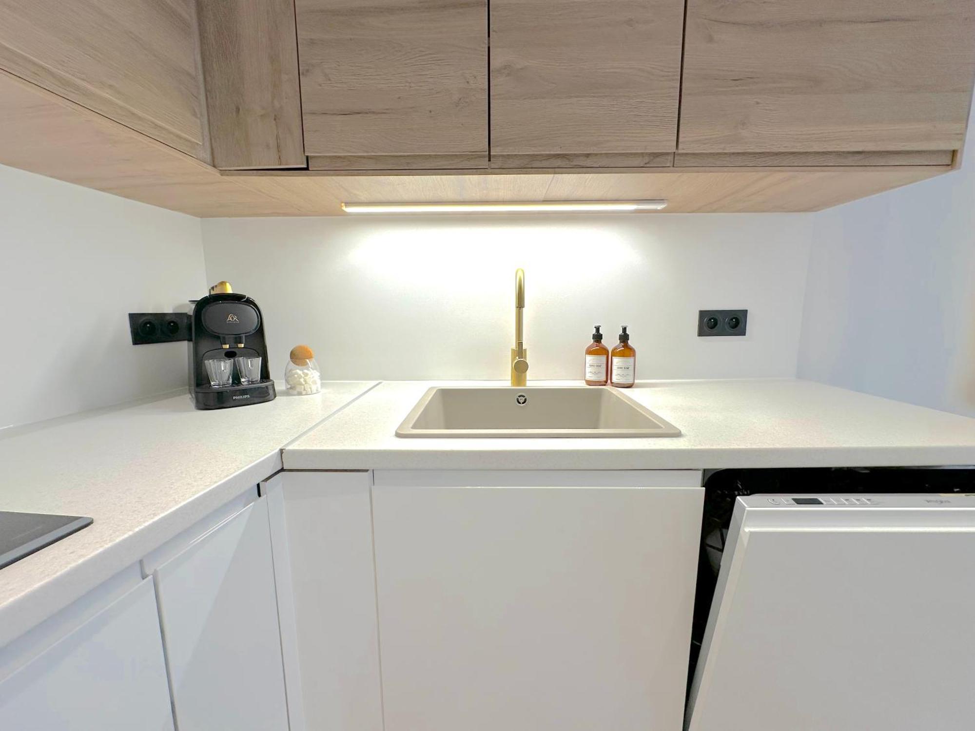 Monaco # Menton - 6 Persons - 2 Bedrooms - Full Renovated - Private Parking - Hypercenter - Clim - Beach And Sun Exterior foto