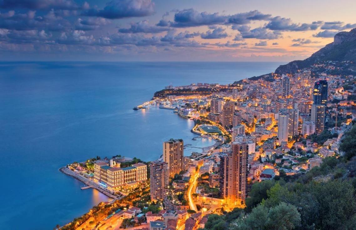 Monaco # Menton - 6 Persons - 2 Bedrooms - Full Renovated - Private Parking - Hypercenter - Clim - Beach And Sun Exterior foto