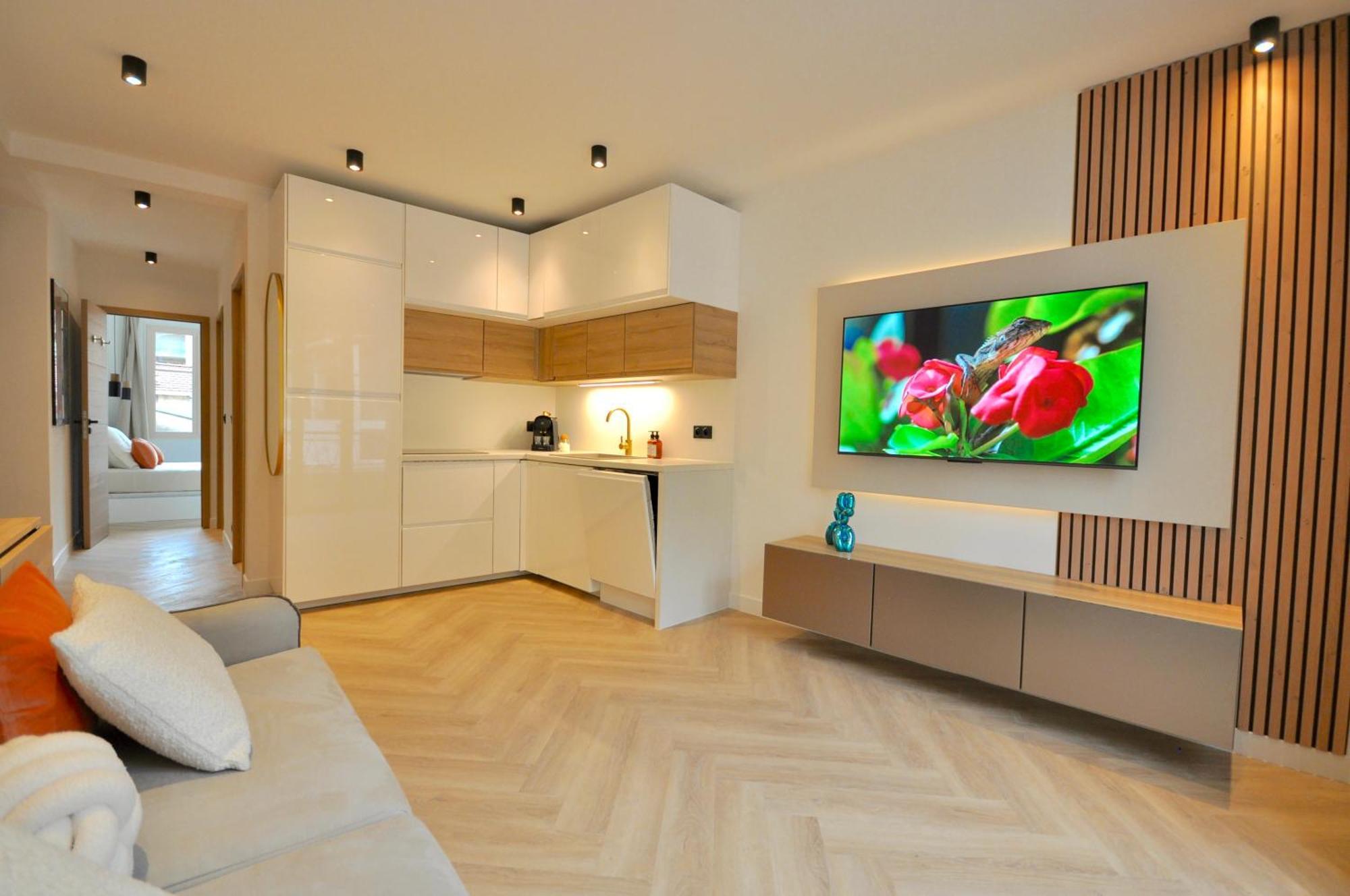 Monaco # Menton - 6 Persons - 2 Bedrooms - Full Renovated - Private Parking - Hypercenter - Clim - Beach And Sun Exterior foto